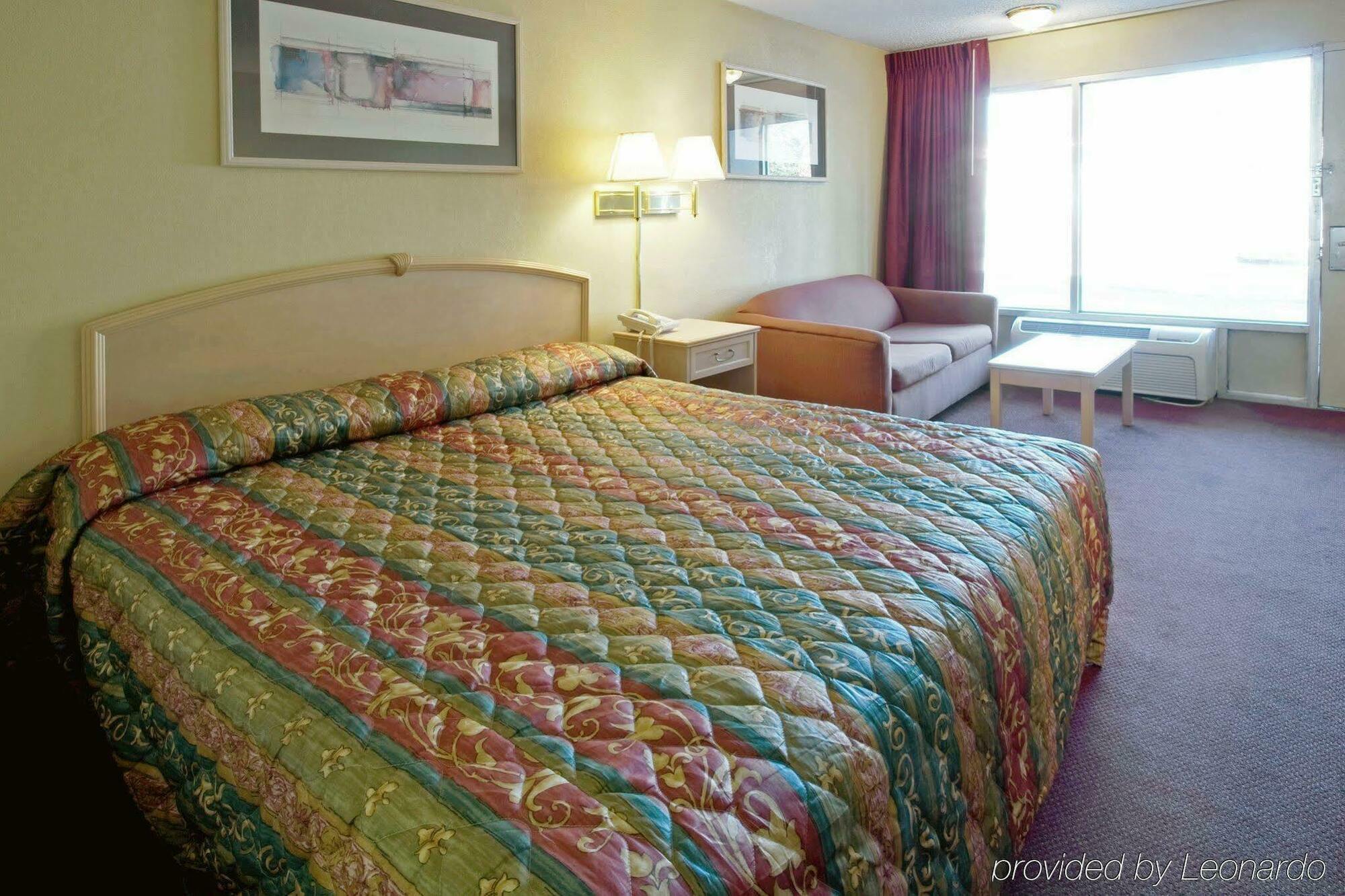 Red Roof Inn Plus+ Birmingham East - Irondale/Airport Eksteriør bilde