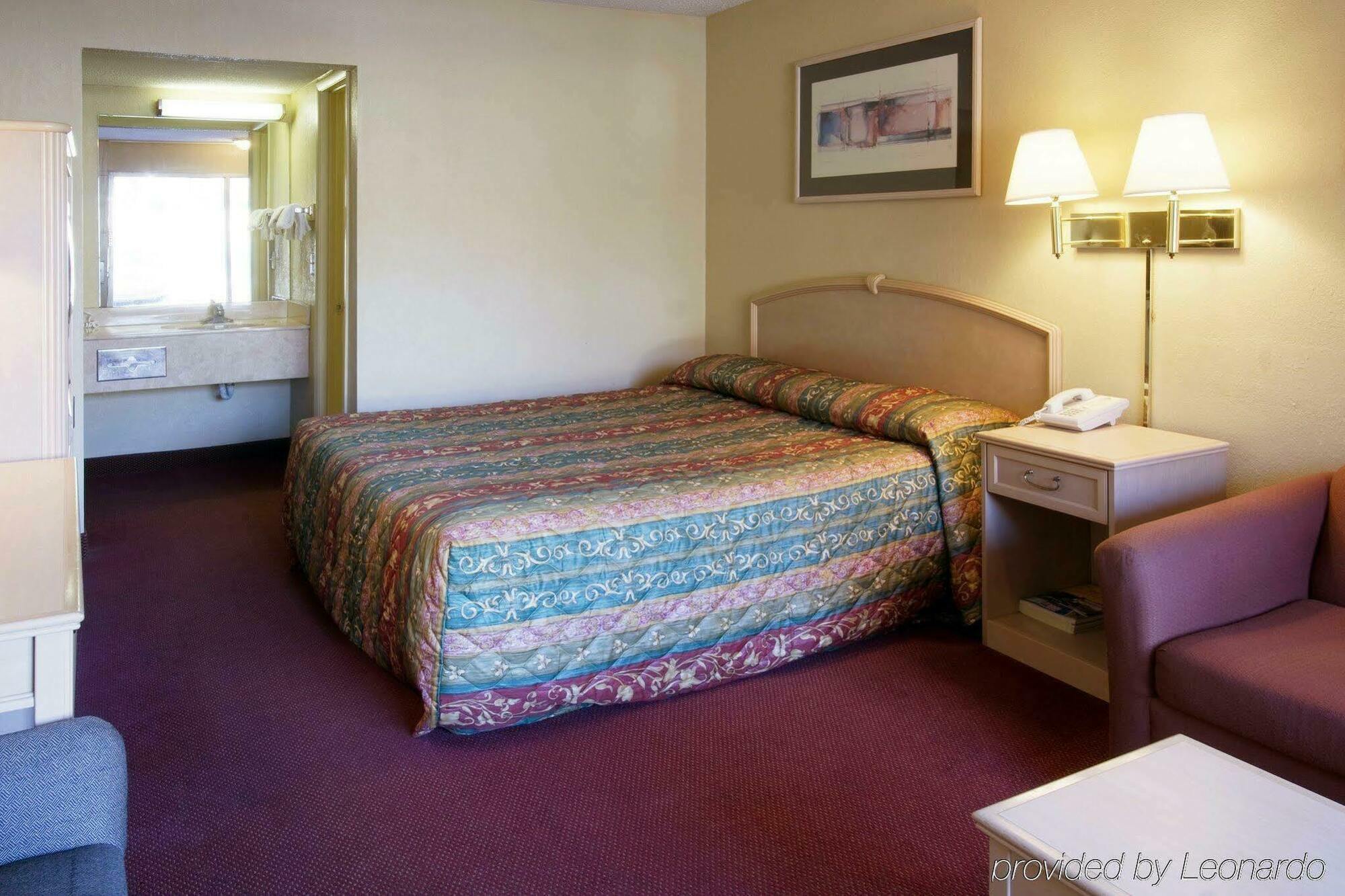 Red Roof Inn Plus+ Birmingham East - Irondale/Airport Eksteriør bilde